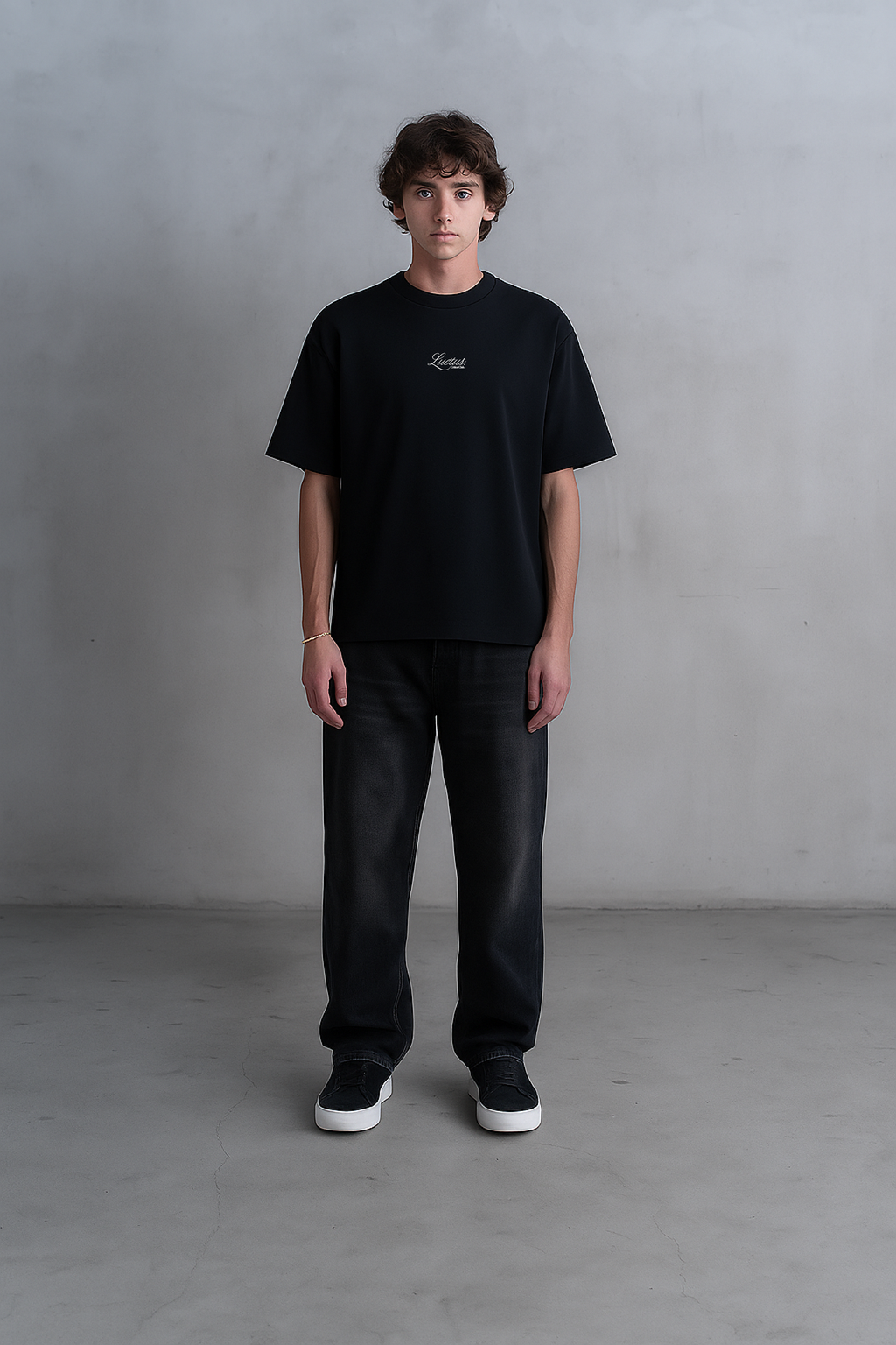Luctus Tee.